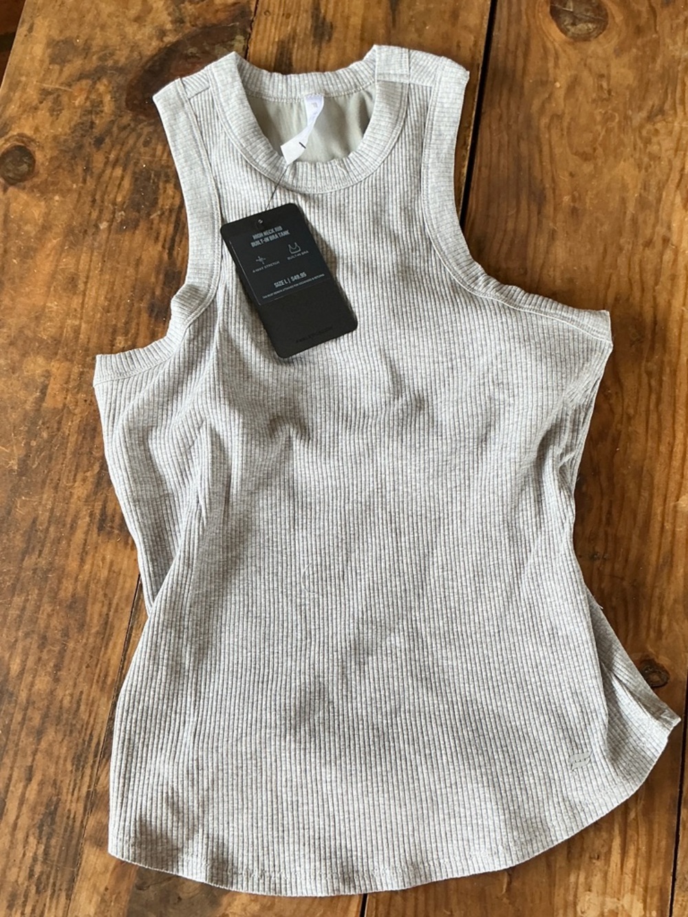 🆕 Fabletics shelf bra tank